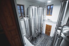 Cylindro kónický tank 5hl (bočný prielez)